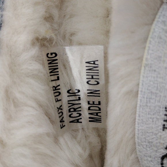 The Vermont Country Store Blue Suede Leather Floral Embroidered Slip On Slipper - Picture 11 of 16